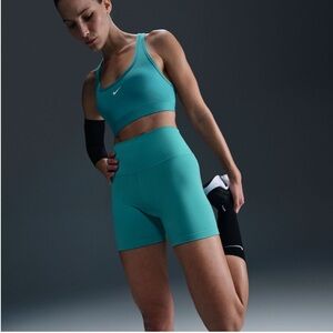 NWT Nike Women's One High-Waisted 5" Bike Shorts. Size XS.